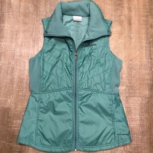 Columbia Women's Omni Shield Lightly Quilted Teal Vest Size XS